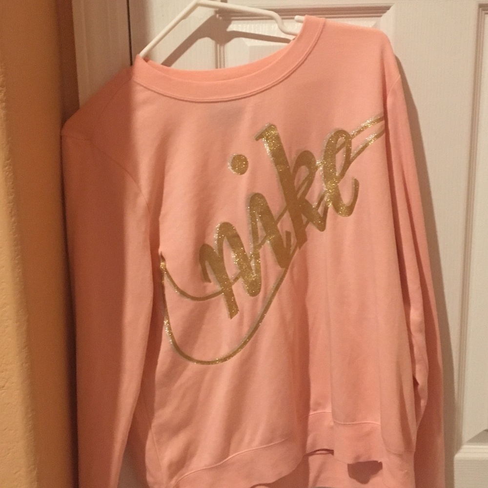 NIKE LONG SLEEVE SWEATER